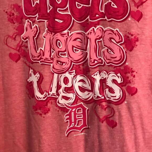 NWT Girl's MLB Geniune Merchandise Detriot Tigers pink t-shirt 5th & Ocean 14/16 - Picture 7 of 8